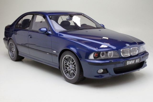 BMW M5 (e39) 1989, sininen