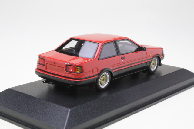 Toyota Corolla GT 1984, punainen