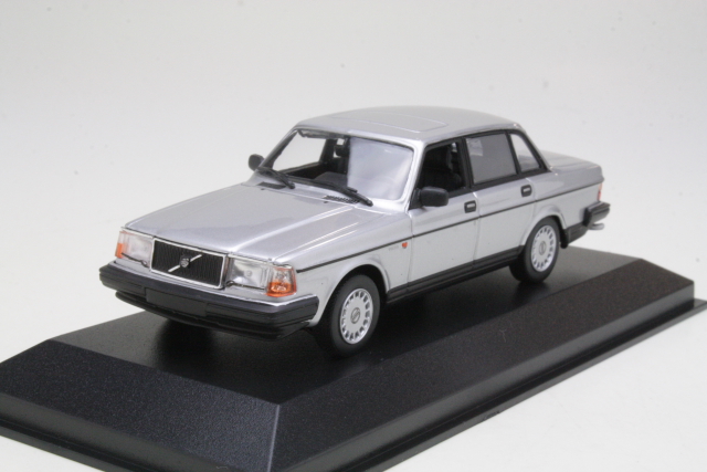 Volvo 240GL 1986, hopea