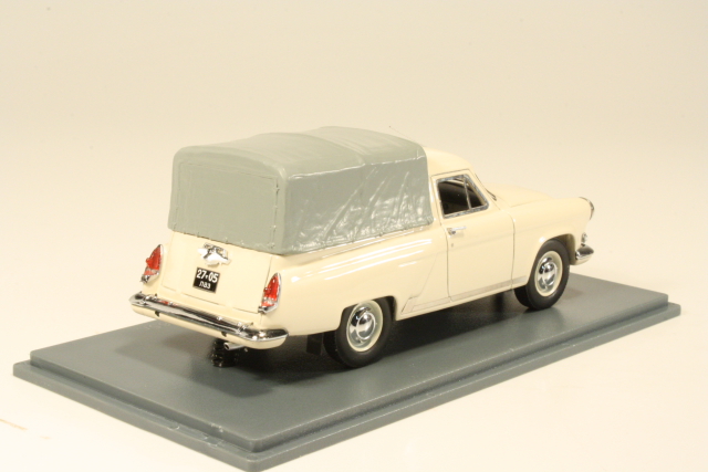 Volga GAZ M22 Pick-Up 1965, kermanvalkoinen