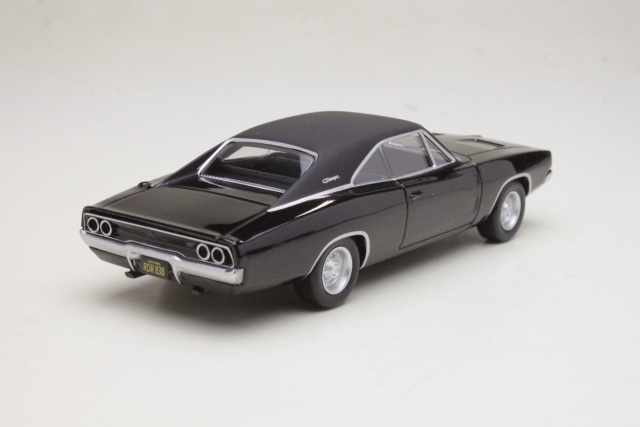Dodge Charger 1968, musta