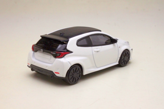 Toyota GR Yaris 2024, white