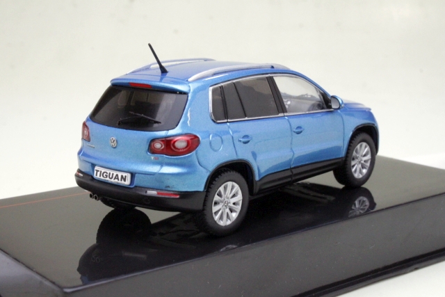 VW Tiguan 2007, sininen