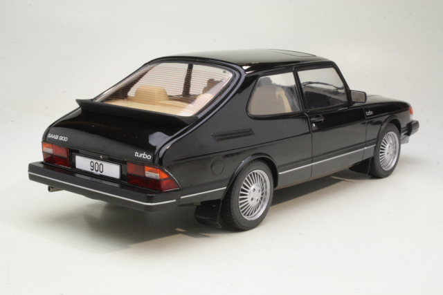 Saab 900 Turbo 1981, musta