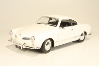 VW Karmann Ghia Coupe 1968, valkoinen - Sulje napsauttamalla kuva