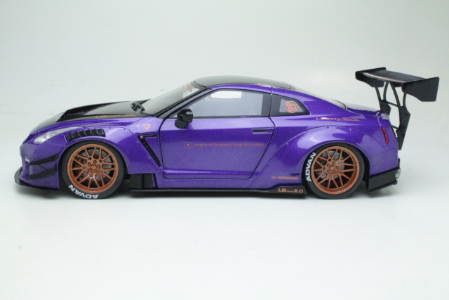 Nissan GT-R (R35) Liberty Walk Body Kit 2.0 2022, violetti