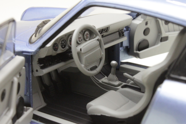 Porsche 911 (964) Turbo Coupe 1990, vaaleansininen