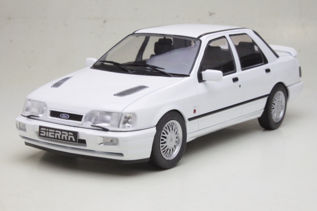 Ford Sierra Cosworth 4x4 1992, valkoinen