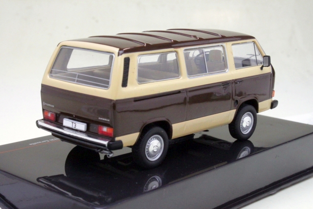 VW T3 Caravelle 1981, brown/beige