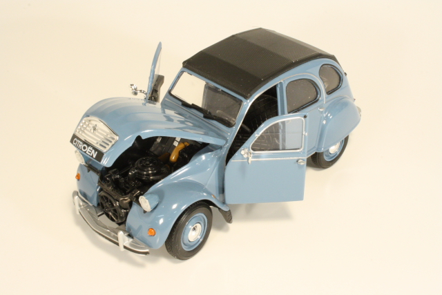 Citroen 2CV, blue