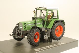 Fendt Favorit 615 LSA 1989, green