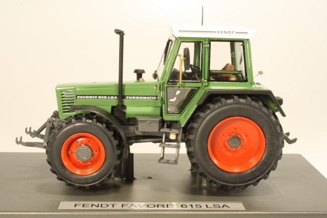 Fendt Favorit 615 LSA 1989, green