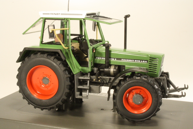 Fendt Favorit 615 LSA 1989, green