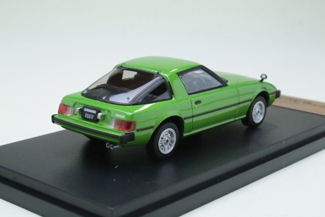 Mazda RX-7 Savanna 1978, vihreä