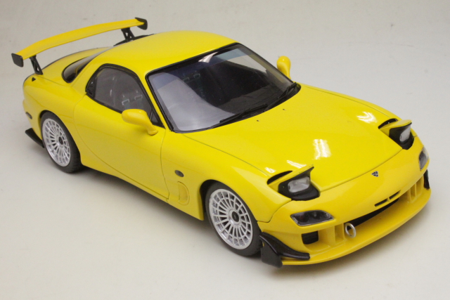 Mazda RX7 FD RS Streetfighter 1994, keltainen