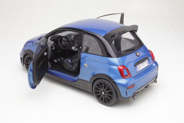 Fiat 500 Abarth 695 Tribute Fiat 131 2022, sininen