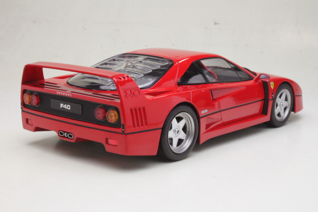 Ferrari F40 1987, punainen