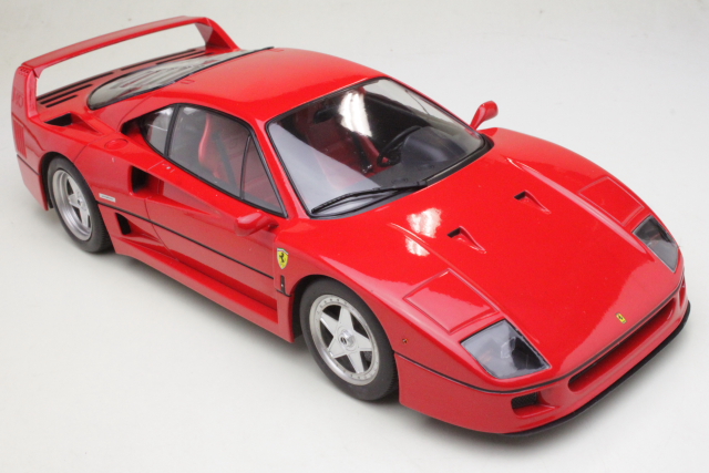 Ferrari F40 1987, punainen