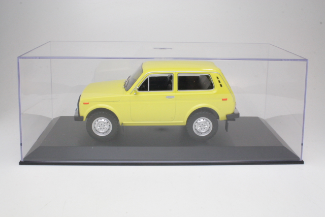 Muovikotelo 1:18 MCG