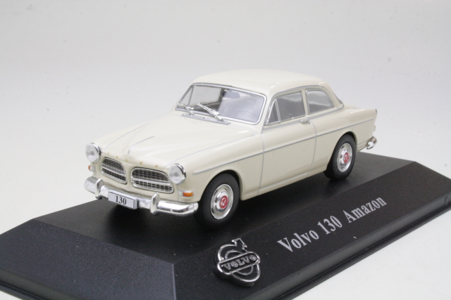 Volvo 130 Amazon, white