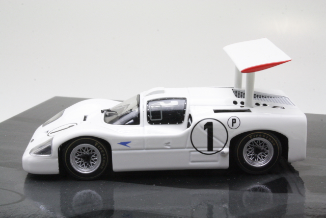 Chaparral 2F, Brands Hatch 1967, P.Hill/M.Spence, no.1