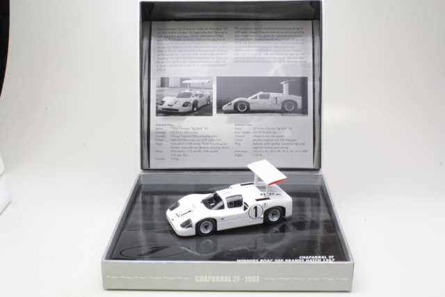 Chaparral 2F, Brands Hatch 1967, P.Hill/M.Spence, no.1