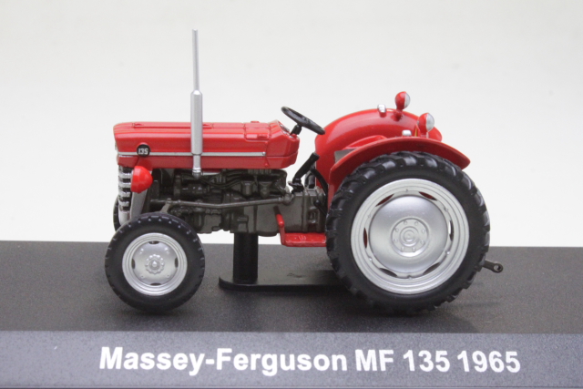 Massey-Ferguson 135 1965, punainen