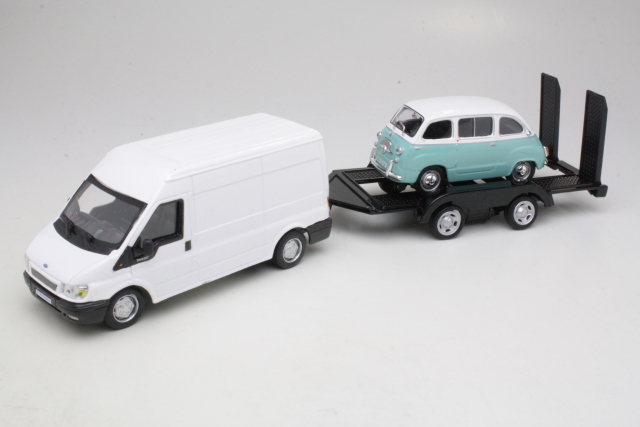 Autotraileri 1:43, musta