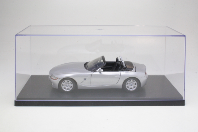 Muovikotelo 1:24 T9, musta