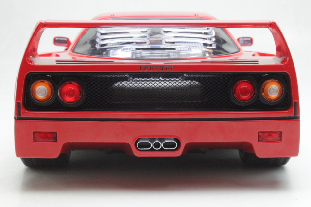 Ferrari F40 1987, punainen