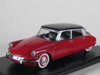 Citroen DS19 1962, punainen / mustakatto