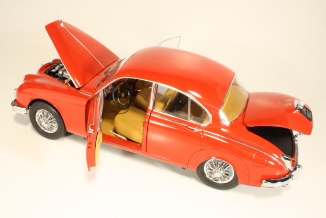 Jaguar Mark 2 3.8 1962, red