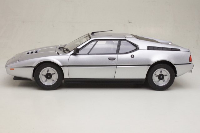 BMW M1 1980, hopea