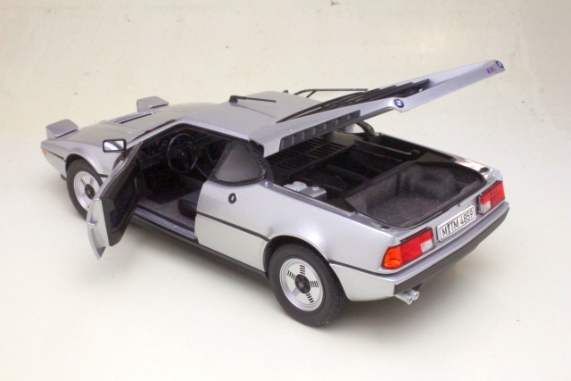 BMW M1 1980, hopea