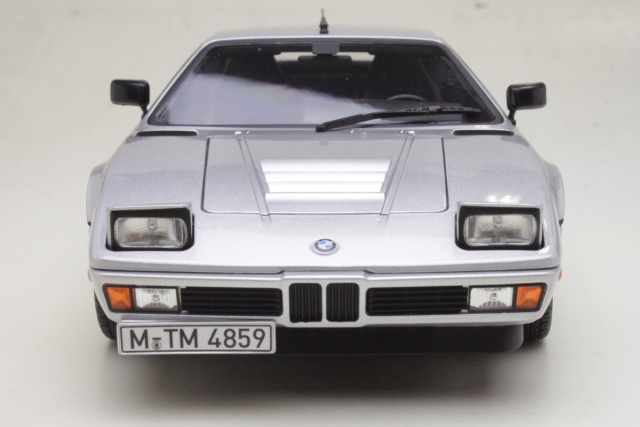 BMW M1 1980, hopea