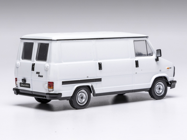 Fiat Ducato 1982, valkoinen