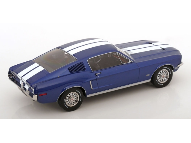 Ford Mustang GT Fastback 1968, blue/white