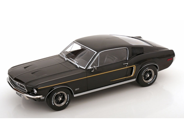 Ford Mustang GT Fastback 1968, musta