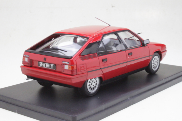 Citroen BX16 TRS 1983, punainen (B-LAATU)
