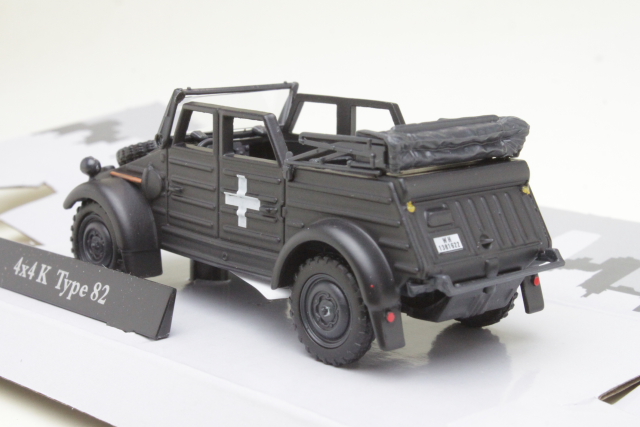 VW Kubel 4x4 Type 82 1940, tummanharmaa