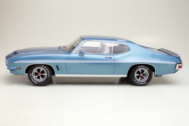 Pontiac LeMans GTO 1972, blue