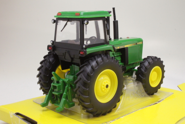 John Deere 4450 1978, green