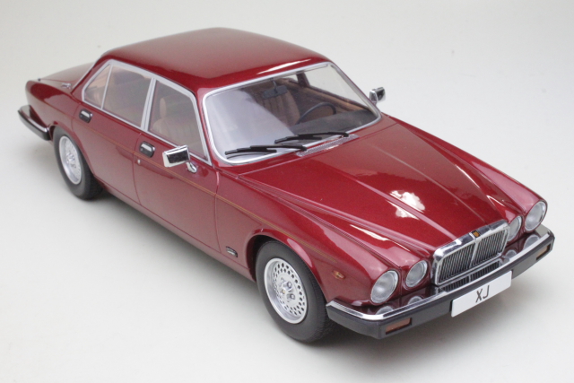 Jaguar XJ Series III 1979, tummanpunainen