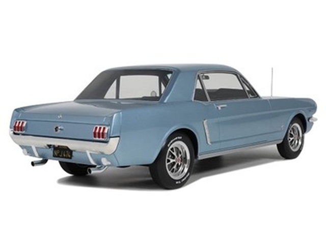 Ford Mustang 1965, vaaleansininen