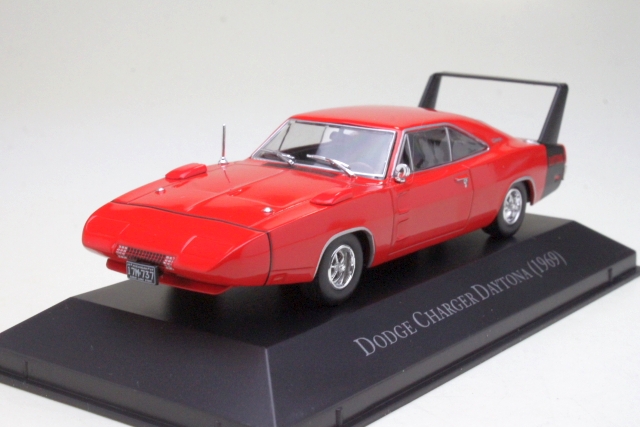 Dodge Charger Daytona 1969, punainen/musta