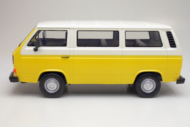 VW T3 Minibus 1979, yellow/white