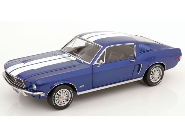 Ford Mustang GT Fastback 1968, sininen/valkoinen