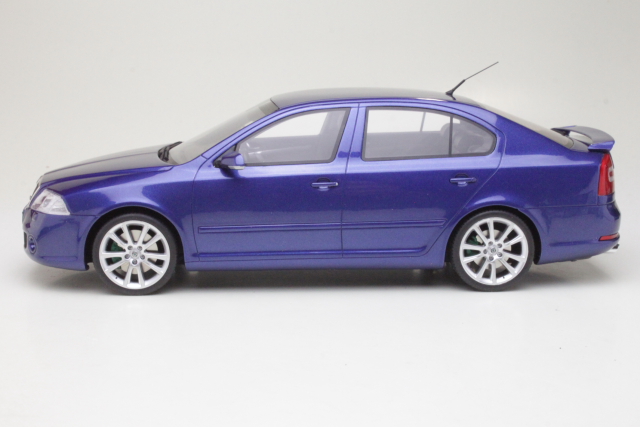 Skoda Octavia RS 2.0 TFSi 2006, tummansininen