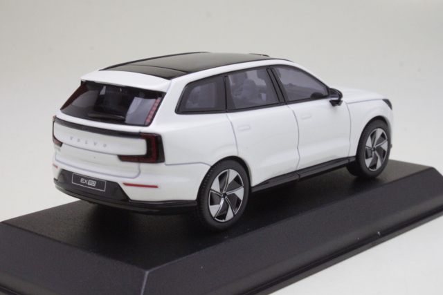 Volvo EX90 2024, white