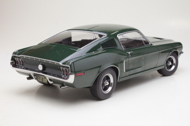 Ford Mustang GT Fastback 1968, vihreä "Bullitt"